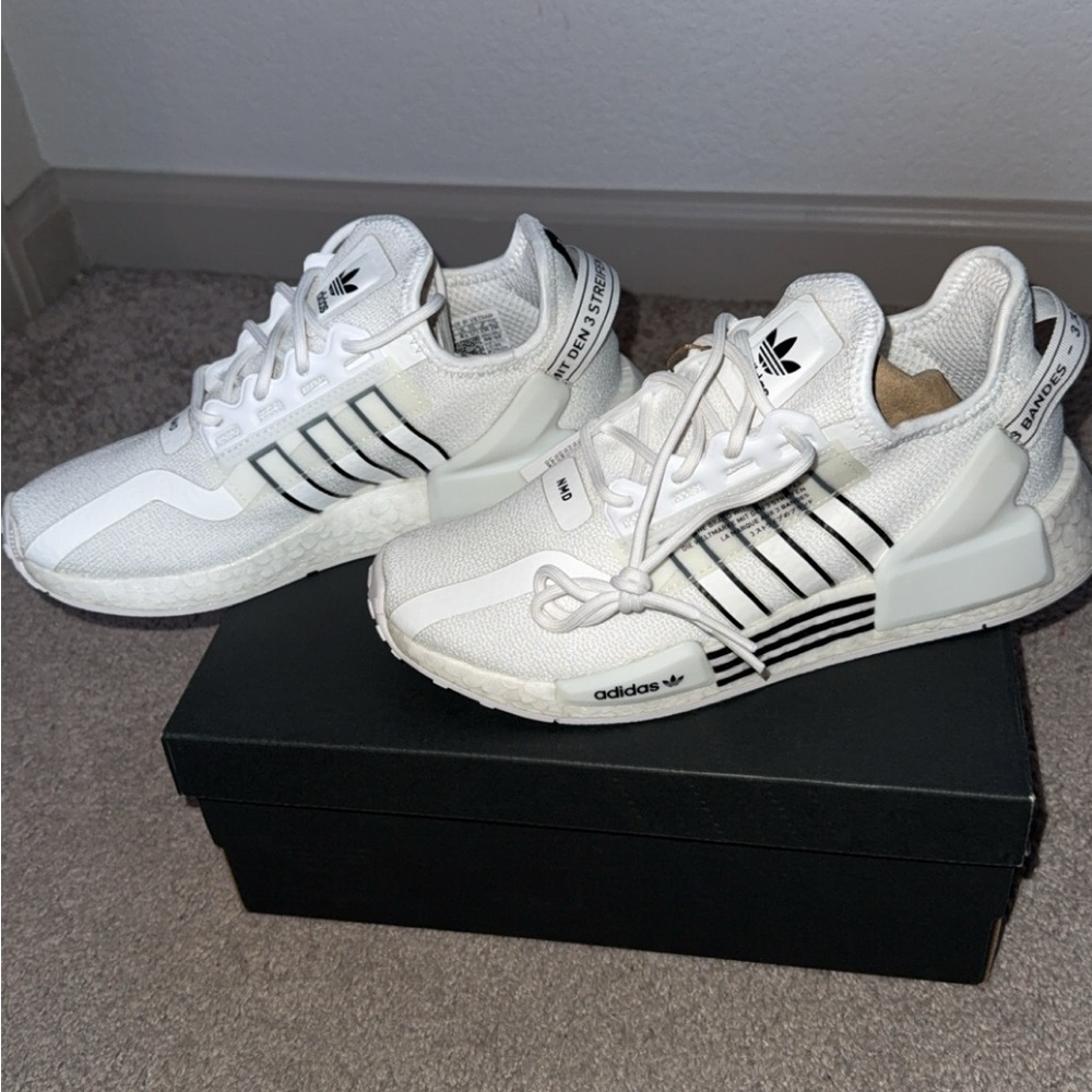 Nike white nmd r1 v2s sneakers size 5